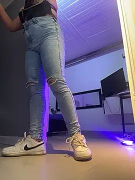 Emiily W online show from January 10, 8:24 pm