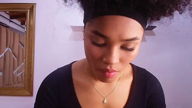 Snapshot of naia_blessed chatting on September 18, 7:34 pm naia blessed online show from September 18, 7:34 pm