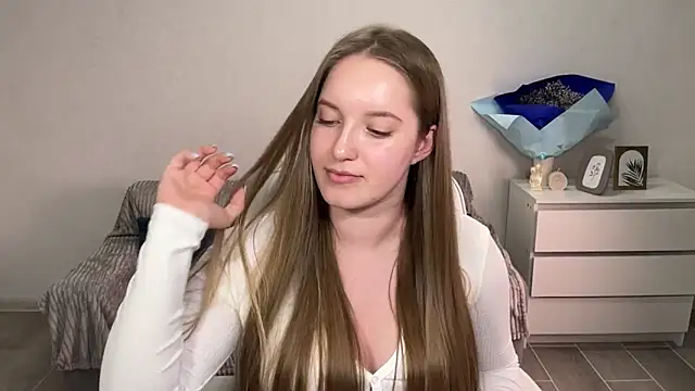 Snapshot of EvaMaddison chatting on September 14, 8:40 pm EvaMaddison online show from September 14, 8:40 pm
