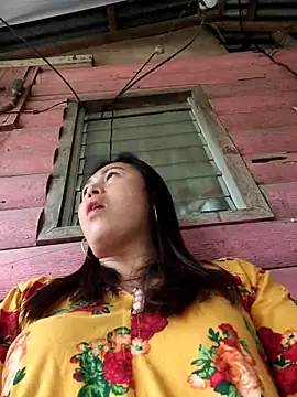 Snapshot of Ugly_Filipina chatting on September 19, 8:24 am Ugly Filipina online show from September 19, 8:24 am