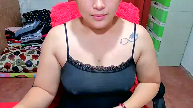 Snapshot of Ugly_Filipina chatting on October 12, 3:58 pm Ugly Filipina online show from October 12, 3:58 pm