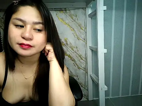 Snapshot of Mia_2022 chatting on September 11, 2:28 pm Mia 2022 online show from September 11, 2:28 pm