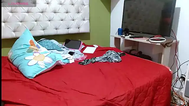 Snapshot of Diosasky chatting on October 11, 8:44 pm Diosasky online show from October 11, 8:44 pm