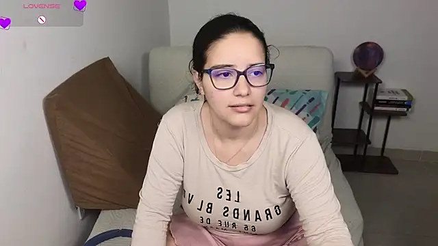 blue  moon  online show from January 13, 4:40 am