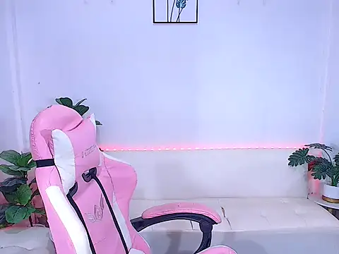 Snapshot of plysaithailand chatting on September 25, 1:10 pm plysaithailand online show from September 25, 1:10 pm