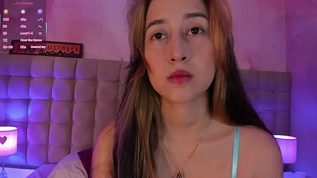 Snapshot of Abby_Sweet1_ chatting on October 10, 11:37 am Abby Sweet1 online show from October 10, 11:37 am