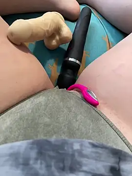 katcclovea online show from March 11, 5:11 am