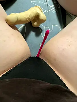 Snapshot of katcclovea chatting on October 21, 5:17 pm katcclovea online show from October 21, 5:17 pm