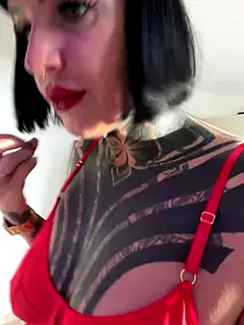 InkedBiitch online show from October 24, 7:37 am