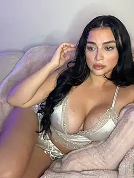 Celinaax online show from August 2, 5:43 am