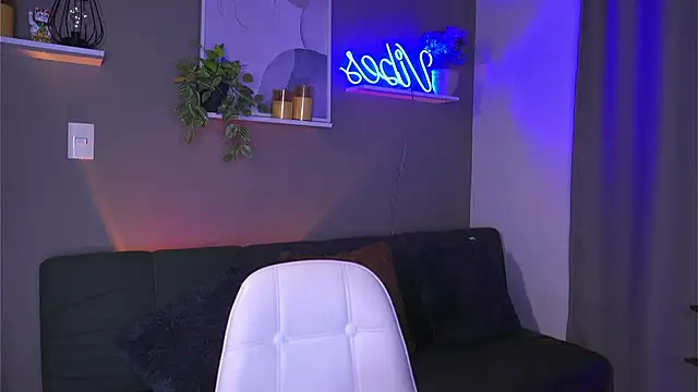 Snapshot of HannahEvanss chatting on September 12, 7:10 pm HannahEvanss online show from September 12, 7:10 pm