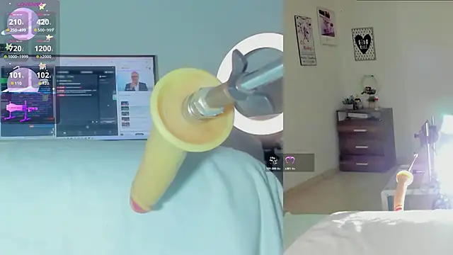 sofi velez online show from February 15, 5:12 pm