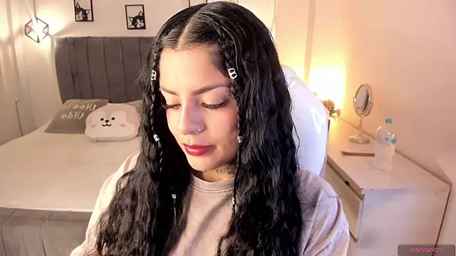 Snapshot of Catalinaa_martinez chatting on September 18, 2:54 am Catalinaa martinez online show from September 18, 2:54 am