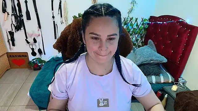 elektra 32 online show from November 18, 5:30 am