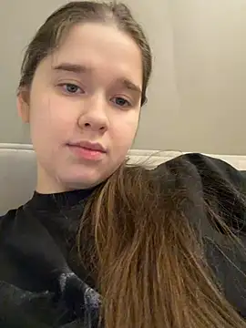 HornyGirlH online show from February 14, 11:07 pm