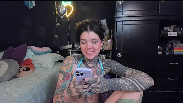 Lilmarieee online show from September 22, 8:51 pm