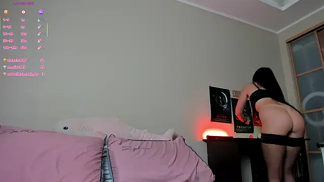 YaraAveiri online show from November 15, 11:22 am