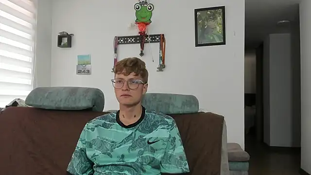 A sexy couple   online show from September 19, 7:02 pm