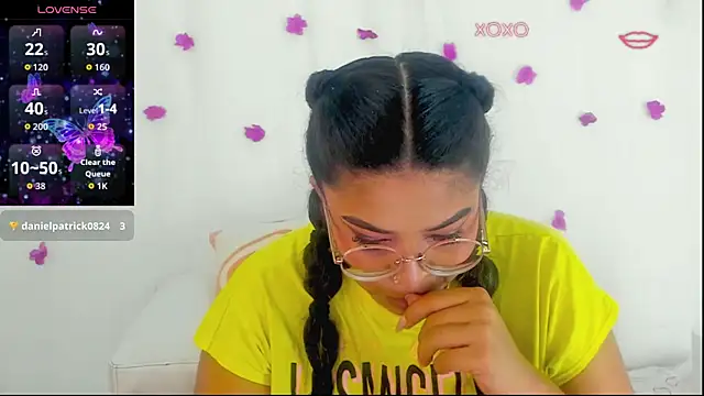 moana taylor online show from November 11, 12:13 pm