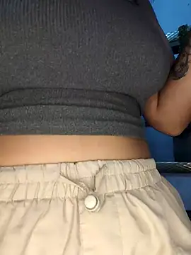 Snapshot of SexyFriends_ chatting on October 29, 3:22 am SexyFriends online show from October 29, 3:22 am