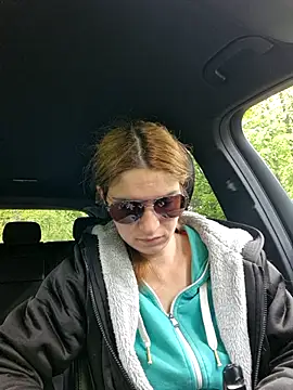 Mercedeswoman8 online show from May 14, 2:23 pm
