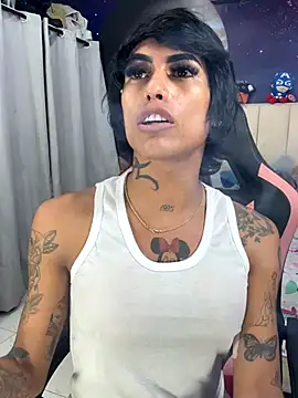 Snapshot of Nella_Dolls chatting on September 27, 11:45 pm Nella Dolls online show from September 27, 11:45 pm