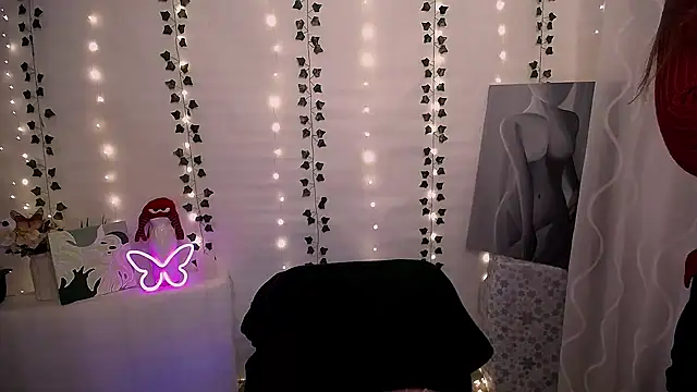 SweetPrincess  online show from October 20, 5:43 am