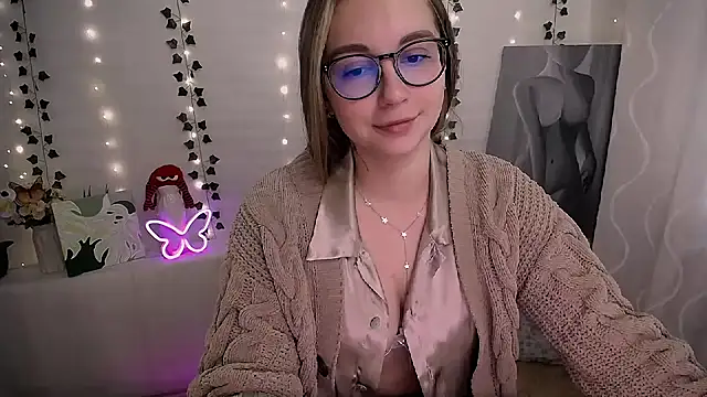 SweetPrincess  online show from October 4, 7:25 am