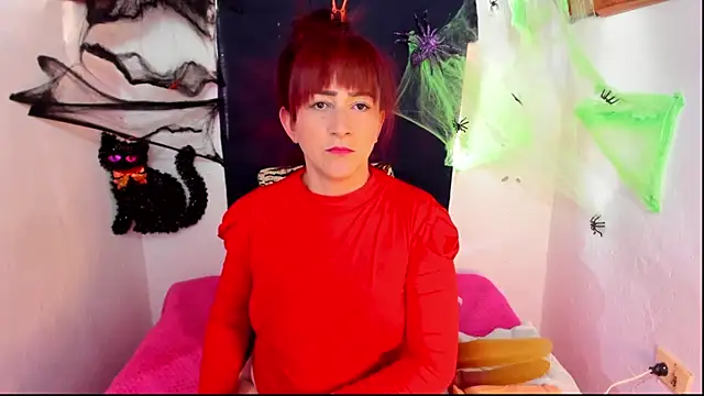 Snapshot of Hannaa32 chatting on October 17, 9:29 pm Hannaa32 online show from October 17, 9:29 pm