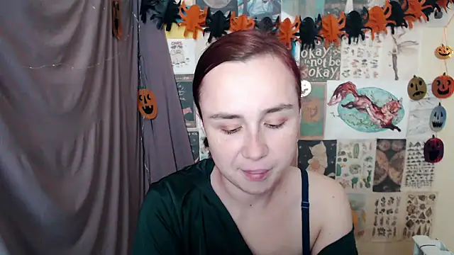 Snapshot of VeryVeryVeryShy_ chatting on October 6, 5:35 am VeryVeryVeryShy online show from October 6, 5:35 am