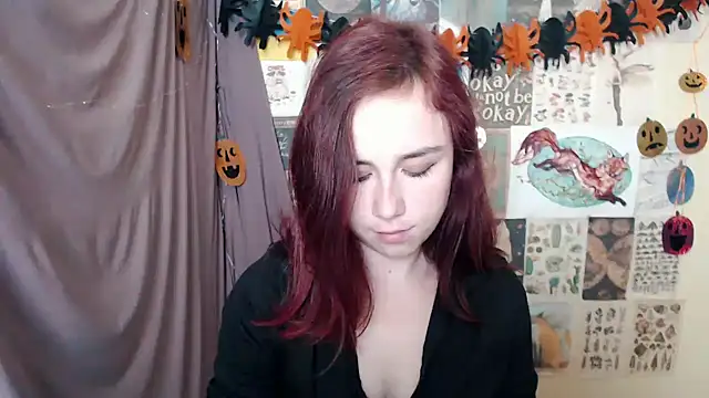 Snapshot of VeryVeryVeryShy_ chatting on October 8, 5:12 am VeryVeryVeryShy online show from October 8, 5:12 am