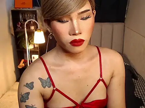 M1ss Letisha69 online show from August 3, 6:35 pm