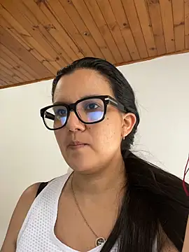 SWEETLILY18 online show from April 8, 1:02 pm