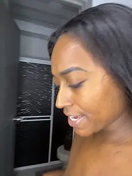 Snapshot of Brunna-Brownn chatting on October 6, 2:12 pm Brunna-Brownn online show from October 6, 2:12 pm