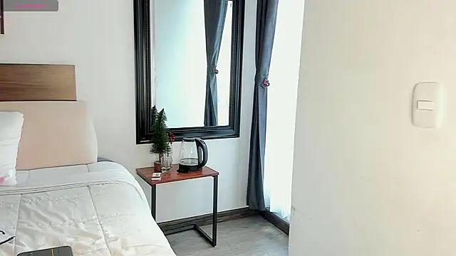 Ginebraa Saenz online show from October 15, 3:36 pm