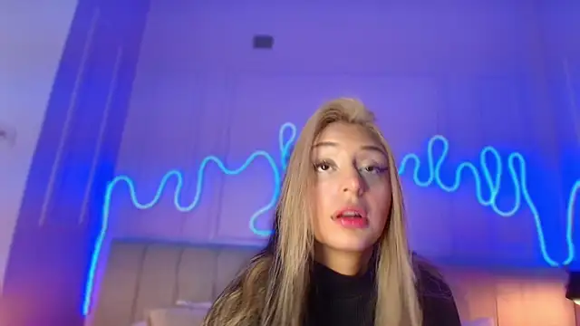 Sofly s online show from April 16, 11:43 am