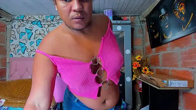 lafugosaluciana online show from March 27, 6:30 pm