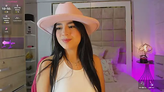 Snapshot of Victoria_adaams chatting on October 11, 10:09 am Victoria adaams online show from October 11, 10:09 am