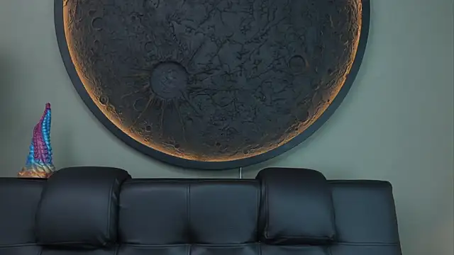 Snapshot of miss_sharlotte18 chatting on October 21, 6:12 pm miss sharlotte18 online show from October 21, 6:12 pm