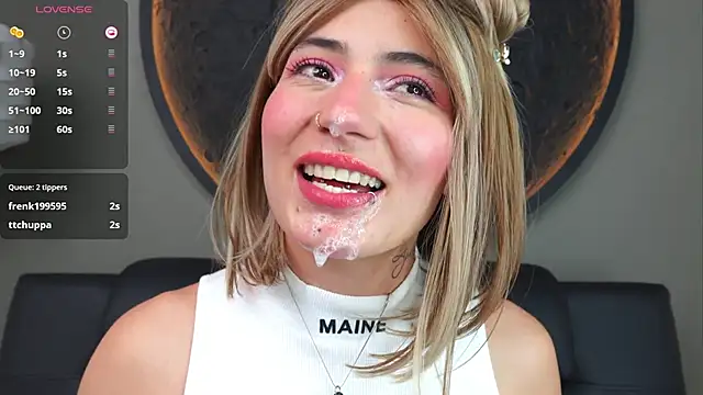 Snapshot of miss_sharlotte18 chatting on October 9, 6:34 pm miss sharlotte18 online show from October 9, 6:34 pm