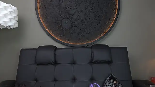 Snapshot of miss_vaiolette chatting on September 18, 11:09 am miss vaiolette online show from September 18, 11:09 am