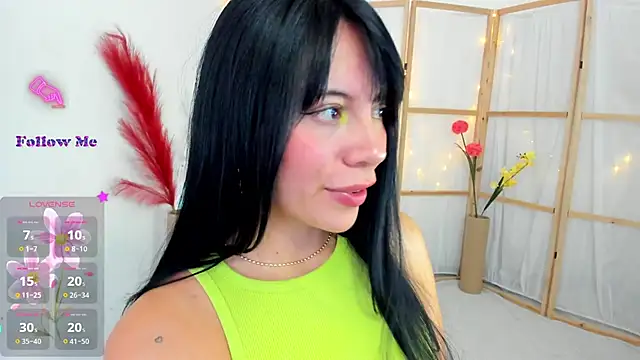 Snapshot of Silvanna-Moree chatting on September 11, 7:14 pm Silvanna-Moree online show from September 11, 7:14 pm