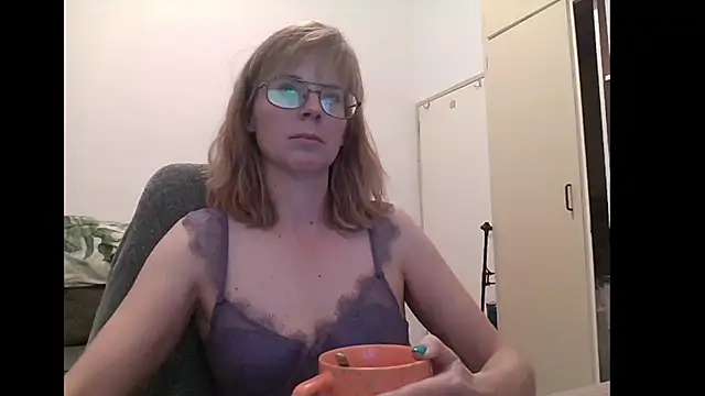 SavannaGirly online show from October 9, 8:29 am