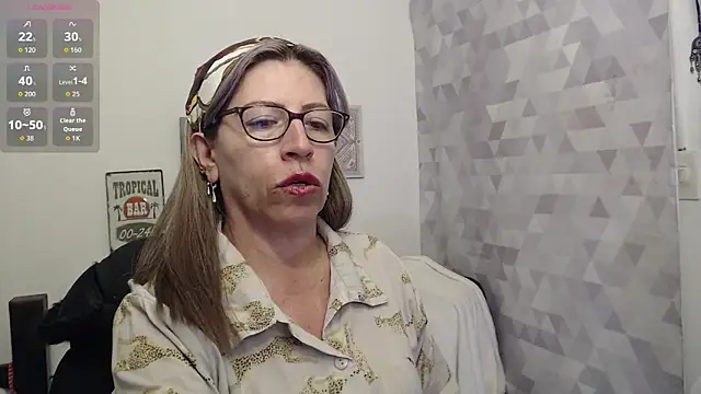 Snapshot of Chayla_Ruiz chatting on September 15, 9:22 pm Chayla Ruiz online show from September 15, 9:22 pm