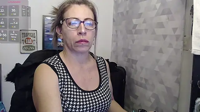 Snapshot of Chayla_Ruiz chatting on September 12, 7:10 pm Chayla Ruiz online show from September 12, 7:10 pm