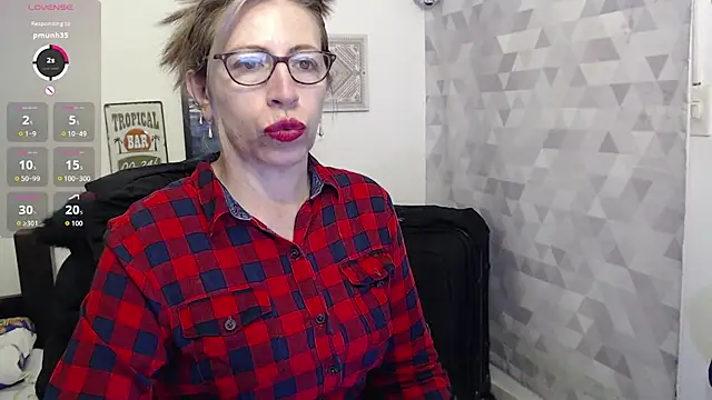 Snapshot of Chayla_Ruiz chatting on September 21, 10:36 am Chayla Ruiz online show from September 21, 10:36 am