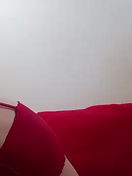 molymeneses online show from October 15, 4:42 pm