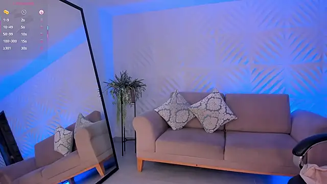 MaryLewis  online show from October 28, 1:06 pm