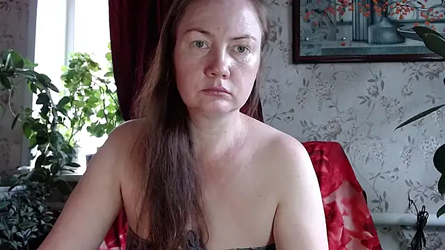 EmilyDoth online show from July 24, 8:12 am