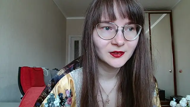 KiraGoldens online show from March 31, 6:24 am